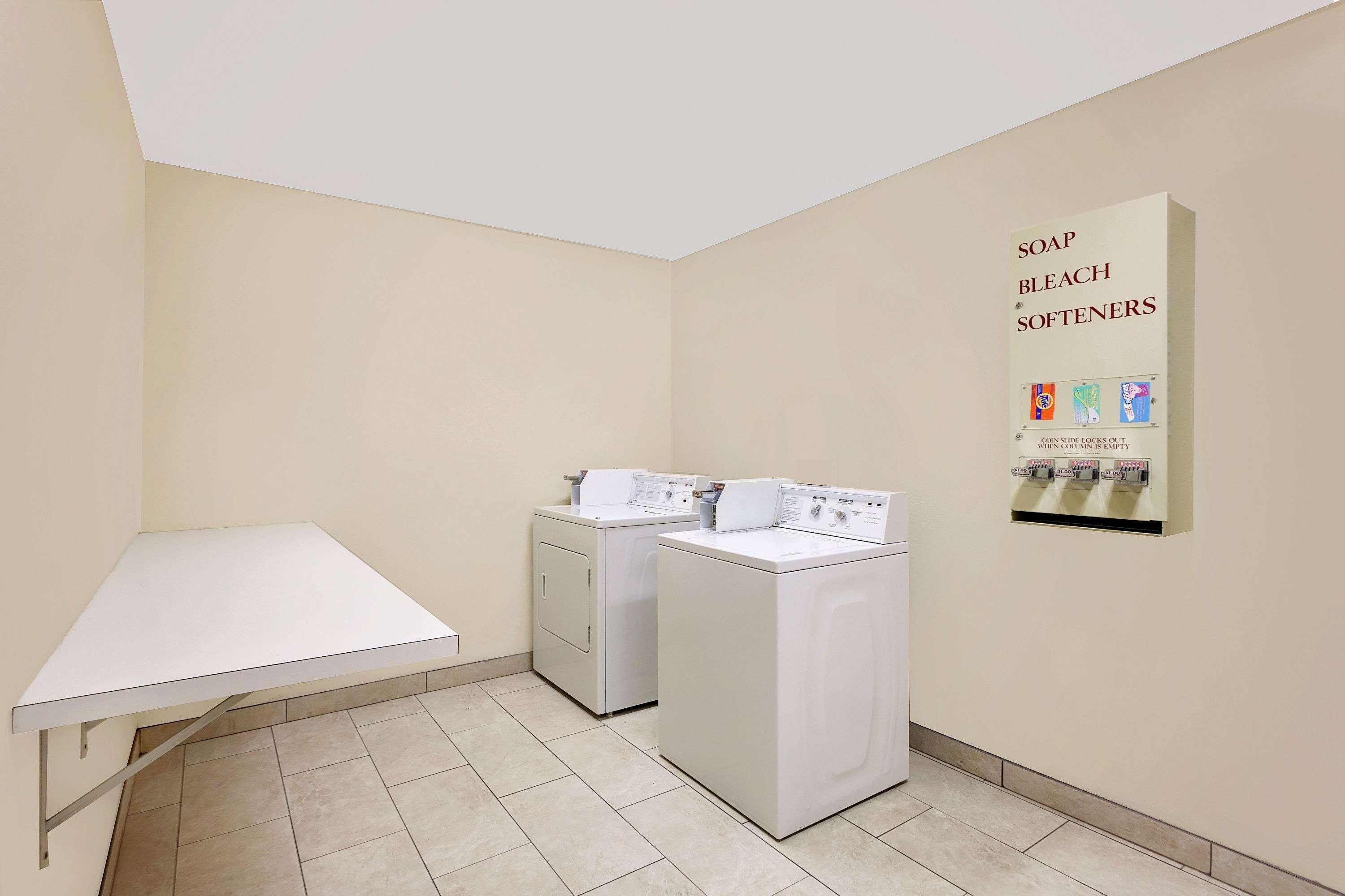 Super 8 By Wyndham Lebanon Hotel Luaran gambar