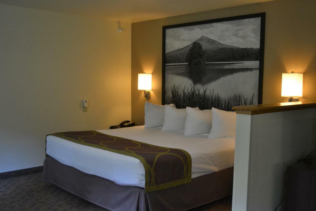 Super 8 By Wyndham Lebanon Hotel Luaran gambar